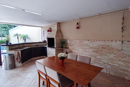 Casa à venda com 622m², 4 quartos e 2 vagasArea de lazer