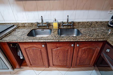 Casa à venda com 622m², 4 quartos e 2 vagasCozinha