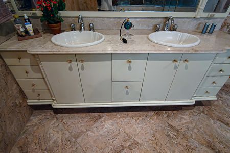 Casa à venda com 622m², 4 quartos e 2 vagasBanheiro/Suite  3 Master