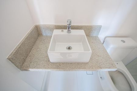 Apartamento à venda com 93m², 3 quartos e 2 vagasBanheiro social