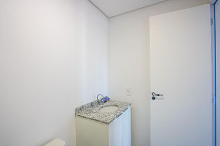 Apartamento para alugar com 68m², 2 quartos e 2 vagasBanheiro social