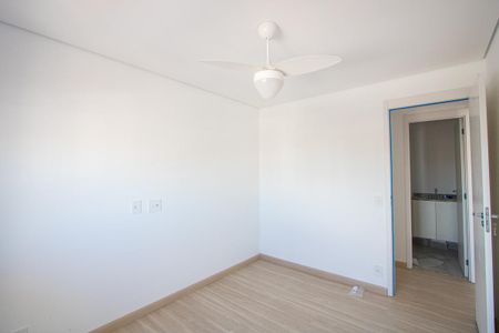 Apartamento para alugar com 68m², 2 quartos e 2 vagasQuarto