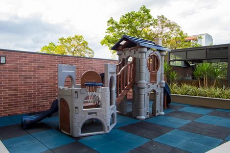 Apartamento para alugar com 68m², 2 quartos e 2 vagasÁrea comum - Playground