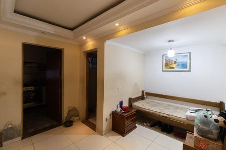 Casa à venda com 150m², 4 quartos e 2 vagas Casa à venda com 150m², 4 quartos e 2 vagasSala