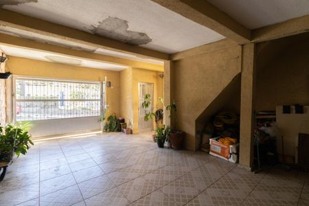 Casa à venda com 150m², 4 quartos e 2 vagas Casa à venda com 150m², 4 quartos e 2 vagasGaragem