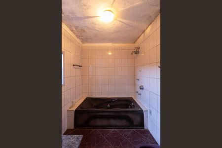 Casa à venda com 150m², 4 quartos e 2 vagas Casa à venda com 150m², 4 quartos e 2 vagasBanheiro Suíte