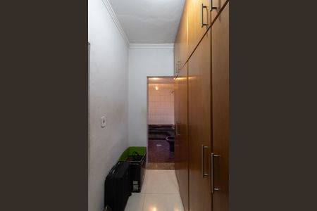 Casa à venda com 150m², 4 quartos e 2 vagas Casa à venda com 150m², 4 quartos e 2 vagasSuíte