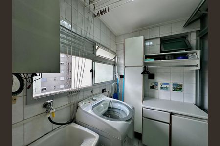 Apartamento à venda com 69m², 3 quartos e 1 vagaÁrea de Serviço