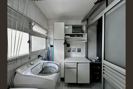 Apartamento à venda com 69m², 3 quartos e 1 vagaÁrea de Serviço