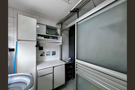 Apartamento à venda com 69m², 3 quartos e 1 vagaÁrea de Serviço