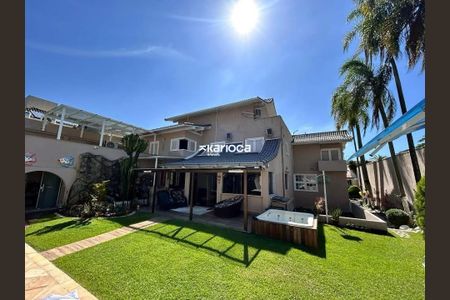 Casa de condomínio à venda com 720m², 5 quartos e 4 vagas