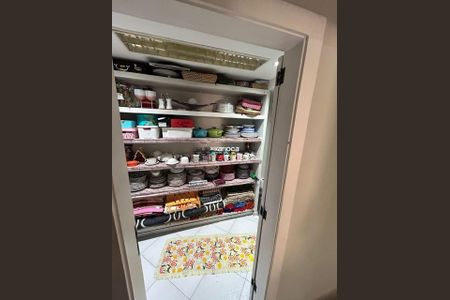 Casa de condomínio à venda com 720m², 5 quartos e 4 vagas