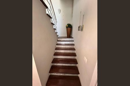 Casa de condomínio à venda com 720m², 5 quartos e 4 vagas