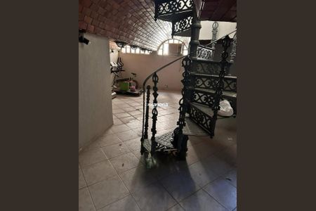 Casa de condomínio à venda com 720m², 5 quartos e 4 vagas