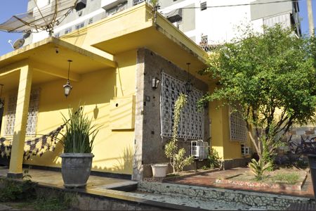 Casa à venda com 260m², 4 quartos e 6 vagasÁrea comum