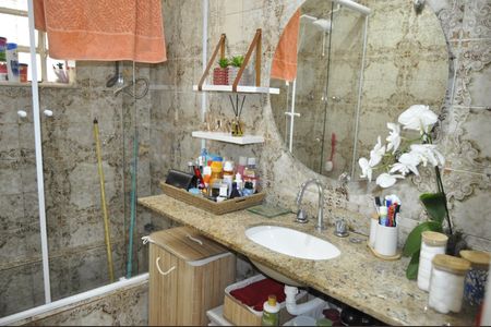 Casa à venda com 260m², 4 quartos e 6 vagasBanheiro