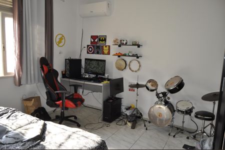 Casa à venda com 260m², 4 quartos e 6 vagasQuarto 4