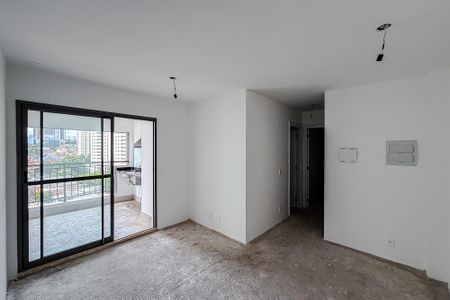 Studio à venda com 71m², 2 quartos e 1 vaga Studio à venda com 71m², 2 quartos e 1 vagaSala