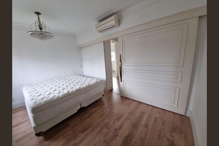 Apartamento à venda com 136m², 3 quartos e 3 vagas