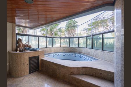 Apartamento à venda com 378m², 4 quartos e 5 vagasvaranda