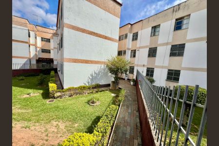 Apartamento à venda com 80m², 2 quartos e 1 vaga Apartamento à venda com 80m², 2 quartos e 1 vagaFachada