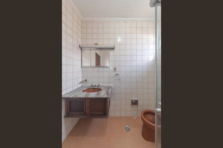 Casa à venda com 144m², 3 quartos e 2 vagasBanheiro da Suíte