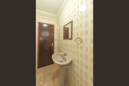 Casa à venda com 144m², 3 quartos e 2 vagasLavabo