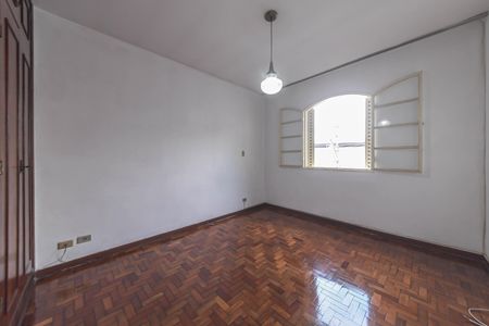 Casa à venda com 144m², 3 quartos e 2 vagasSuíte