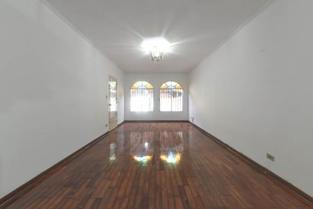 Casa à venda com 144m², 3 quartos e 2 vagasSala