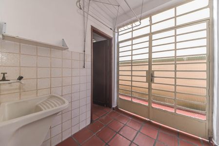 Casa à venda com 144m², 3 quartos e 2 vagasÁrea de Serviço