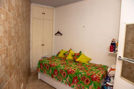 Casa à venda com 167m², 4 quartos e 3 vagas Casa à venda com 167m², 4 quartos e 3 vagasQuarto 4