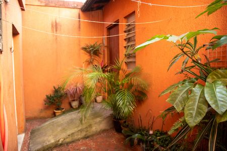 Casa à venda com 167m², 4 quartos e 3 vagas Casa à venda com 167m², 4 quartos e 3 vagasÁrea Externa