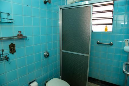 Casa à venda com 167m², 4 quartos e 3 vagas Casa à venda com 167m², 4 quartos e 3 vagasBanheiro 1