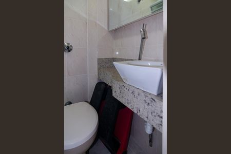 Apartamento à venda com 100m², 3 quartos e sem vagaBanheiro da Suíte