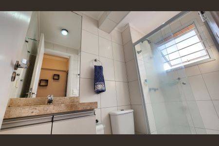 Apartamento para alugar com 67m², 2 quartos e 2 vagas Apartamento para alugar com 67m², 2 quartos e 2 vagasBanheiro da Suíte