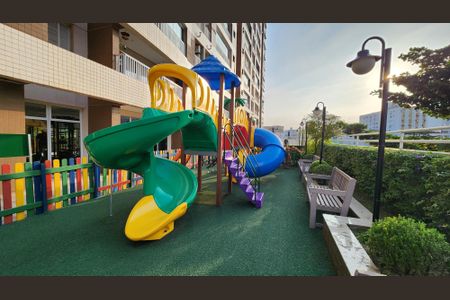 Apartamento para alugar com 67m², 2 quartos e 2 vagas Apartamento para alugar com 67m², 2 quartos e 2 vagasÁrea comum - Playground