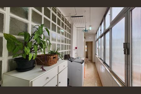 Apartamento para alugar com 163m², 3 quartos e 1 vagaÁrea de Serviço