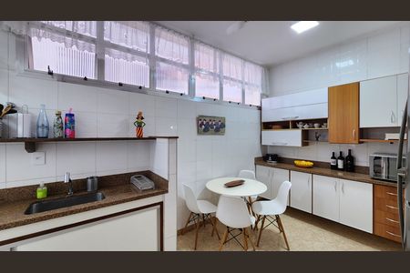Apartamento para alugar com 163m², 3 quartos e 1 vagaCozinha