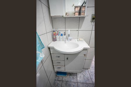 Casa à venda com 72m², 2 quartos e 2 vagas Casa à venda com 72m², 2 quartos e 2 vagasBanheiro