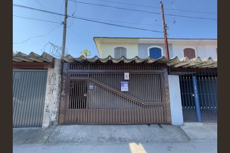 Casa à venda com 125m², 2 quartos e 2 vagas Casa à venda com 125m², 2 quartos e 2 vagasFachada
