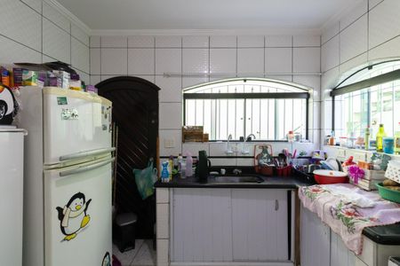 Casa à venda com 125m², 2 quartos e 2 vagas Casa à venda com 125m², 2 quartos e 2 vagasCozinha