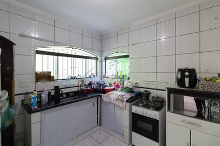 Casa à venda com 125m², 2 quartos e 2 vagas Casa à venda com 125m², 2 quartos e 2 vagasCozinha