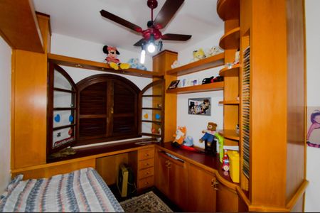 Casa à venda com 240m², 3 quartos e 3 vagasQuarto 2