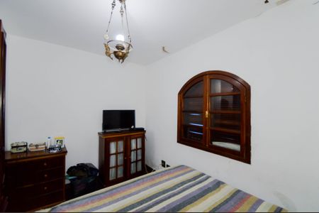 Casa à venda com 240m², 3 quartos e 3 vagasQuarto 3 - Suíte