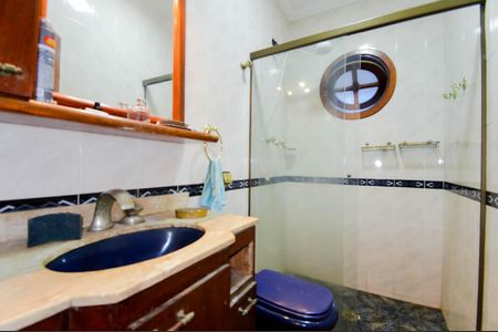 Casa à venda com 240m², 3 quartos e 3 vagasBanheiro Social