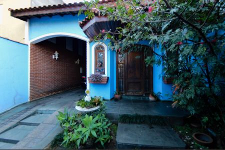 Casa à venda com 240m², 3 quartos e 3 vagasEntrada Social 