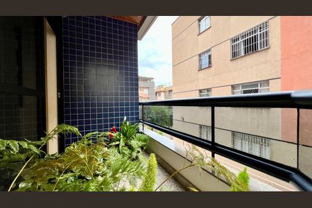 Apartamento à venda com 240m², 4 quartos e 3 vagasVaranda da Sala