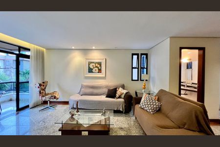 Apartamento à venda com 240m², 4 quartos e 3 vagasSala