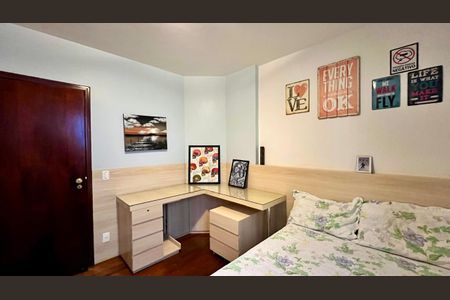Apartamento à venda com 240m², 4 quartos e 3 vagasQuarto 1
