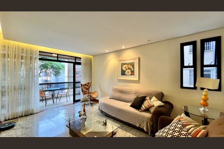 Apartamento à venda com 240m², 4 quartos e 3 vagasSala